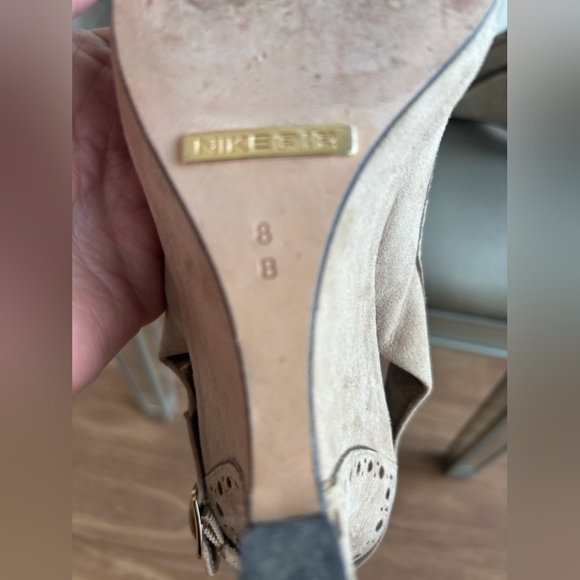 COLE HAAN Perforated Peep Toe Wedges 8 B NikeAir Taupe Suede - Picture 2 of 4